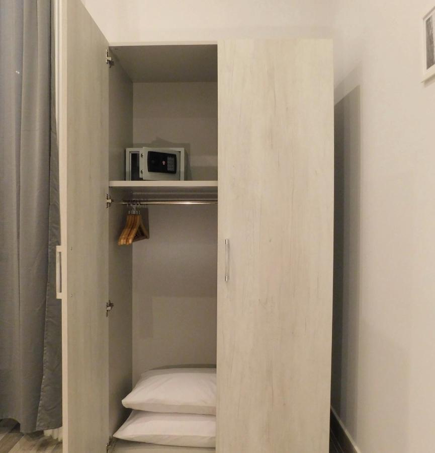 Scaramantico Rooms Napoli Bagian luar foto