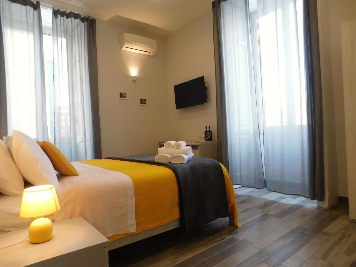 Scaramantico Rooms Napoli Bagian luar foto