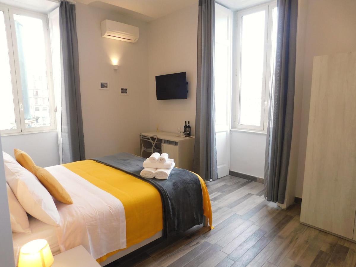 Scaramantico Rooms Napoli Bagian luar foto